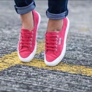 Red canvas Woman’s size 6.5 superga
